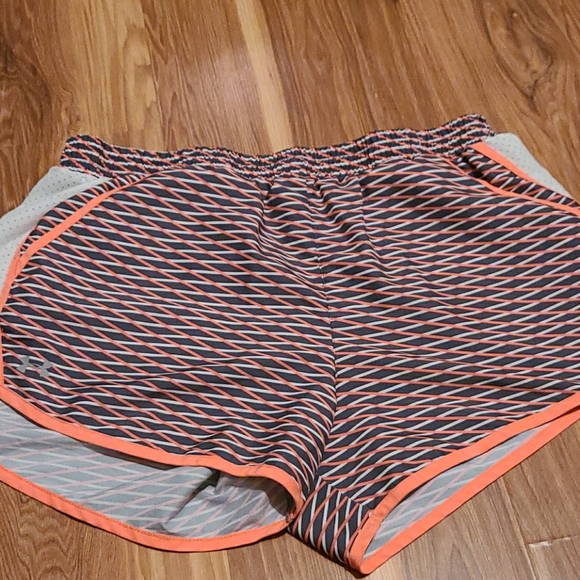 under armor shorts - Picture 1 of 1